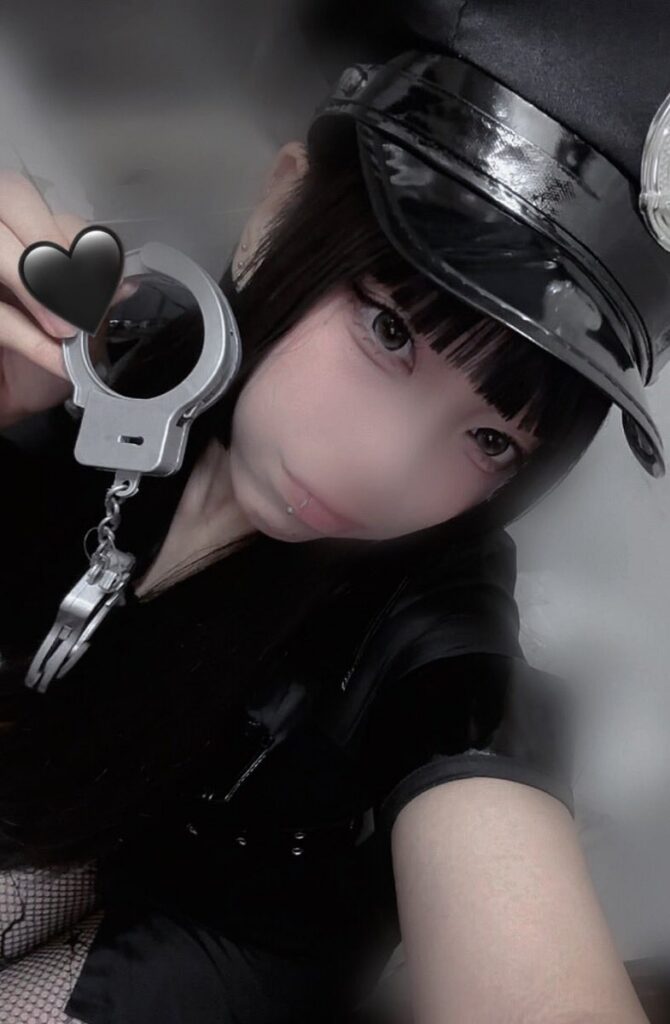 もぐのブログ写真「逮捕しちゃいます🚓🚨👮」