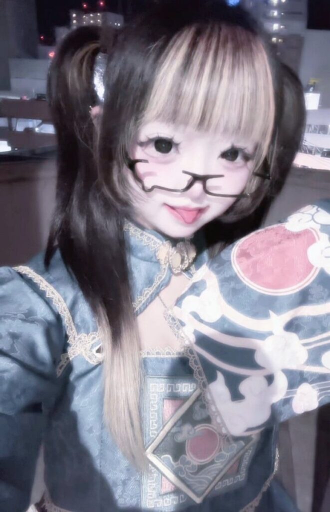 でびのブログ写真「キョンチーでびと体験えろえろシスターミク」